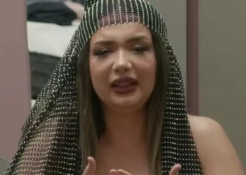 Eskalon debati mes Limit dhe Albës: Nuk flet me prindërit, mashtruese – ta kam dhënë vizën