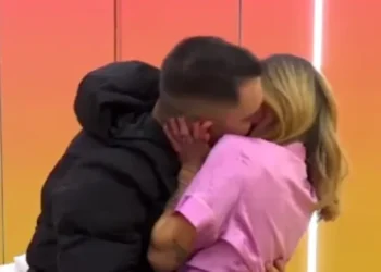 Keijsi dhe Ina dhanë puthjen në BBVA, por çfarë thanë në dhomën e rrëfimit…