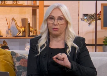 “2026, viti i tro*ditjeve globale”, astrologia Chrysanthi Kalogeri ben parashikimin: Fillime të reja dhe një botë në prag ndryshimi