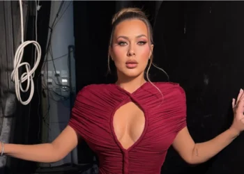 Olta Gixhari ja tregoj publikut ‘zogun’ në prime