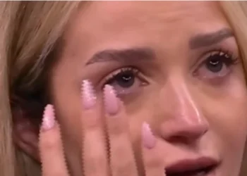 “Dëgjova të bërtitura…”/ Selin rrëfen mes lotësh historinë e vëllait: Po kalonte kriza…