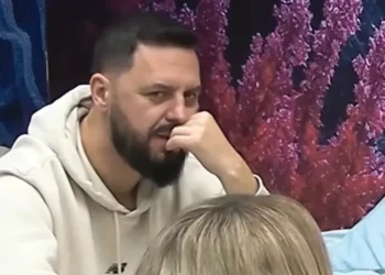 “Ne të dy jemi të dashuruar ose…”- Çfarë deklaroi Miri gjatë diskutimit me Selin?! (Video)