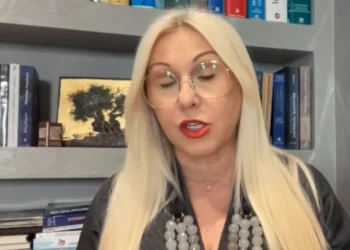 Prilli, muaji i sfidave dhe financave! Chrysanthi Kalogeri bën parashikimin e horoskopit: Kujdes këto data kritike…