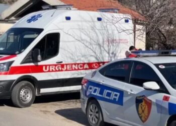 E rëndë/ 44-vjeçari gjendet i pajetë në shkallët e pallatit ku jetonte (Emri)