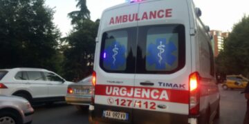 E rëndë në Tiranë, 28-vjeçarja gjendet pa shenja jete në apartamentin e marrë me qira