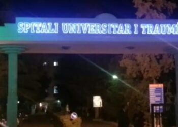 E rëndë/ Motra e goditi aksidentalisht, humb jetën 4-vjeçari në spitalin e Traumës