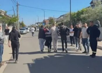 Ishte në Itali për kurimin e burrit, nëna e 9-vjeçarit vjen e rrënuar nga dhimbja