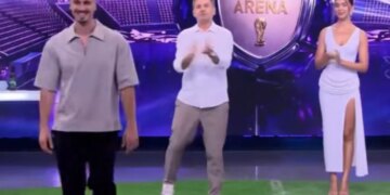 Incident në Top Arena/ Edi Manushi ndërpret emisionin dhe kërkon ta çojnë Mateo Borrin në shtëpi