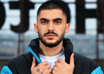 E dhimbshme/ Këngëtari Butrint Imeri, humb personin e ngushtë të familjes, ja mesazhi prekës