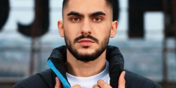 E dhimbshme/ Këngëtari Butrint Imeri, humb personin e ngushtë të familjes, ja mesazhi prekës