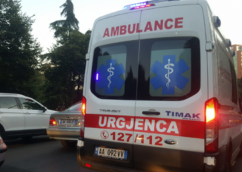 Aksident fatal në vend! Mjeti del jashtë kontrrollit, i riu që ndodhej brenda saj humb jetën!