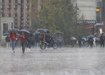 Moti bënë kthesën drastike këtë fundjavë! Ja cfarë pritet të ndodh që nga nesër me kushtet atmosferike