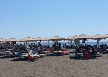 E bija 11 vjecare ju mb*t në plazhin e Tales, flet babai i shkatërruar: Mu lut shumë që të shkonte në plazh me tezen…