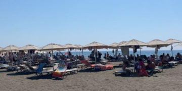 E bija 11 vjecare ju mb*t në plazhin e Tales, flet babai i shkatërruar: Mu lut shumë që të shkonte në plazh me tezen…