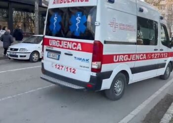 Ngjarje tragjike, bie nga kati i tretë i një ndërtese, humb jetën 46-vjeçarja