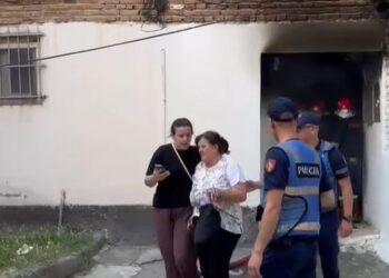 Ngjarje TRAGJIKE në vend/ Banesa bëhet shkrumb e hi, humb jetën një person!