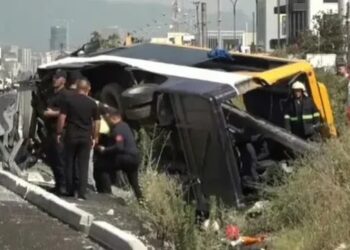E dhimbshme! Nënë e bijë u nisën nga Greqia për përvjetorin e vd*kjes së vëllait, por humbën gjymtyrët ne aksidentin e rende